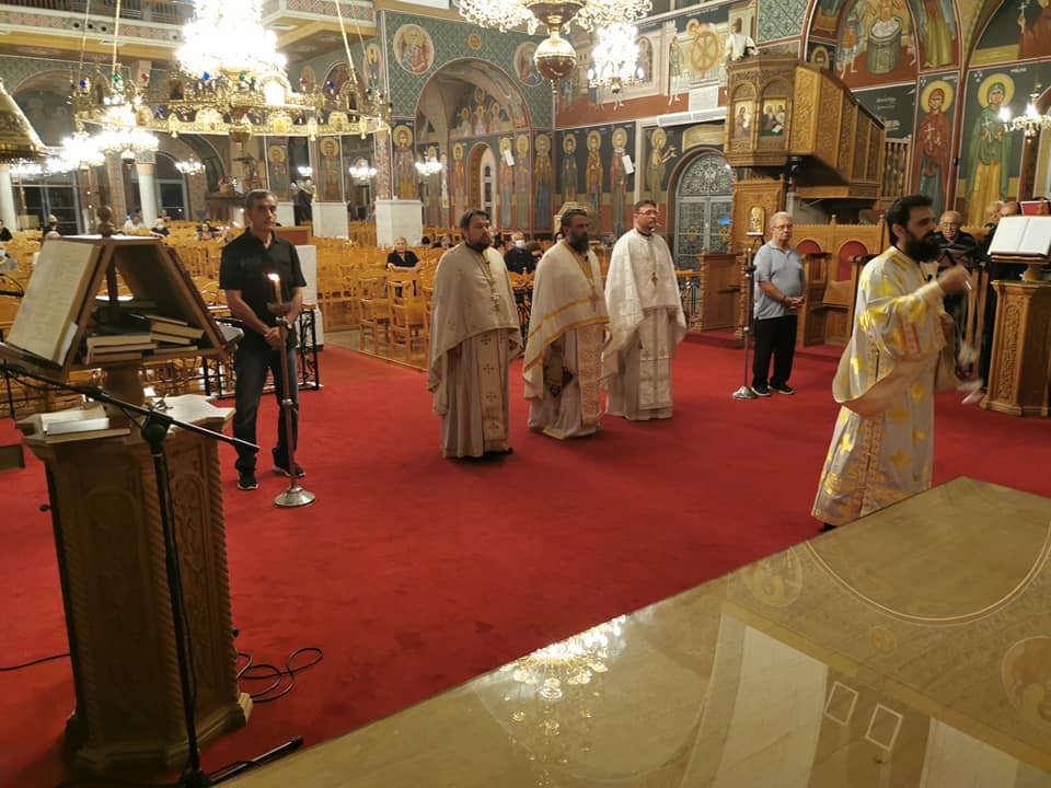 Έψαλλαν για τελευταία φορά το Χριστός Ανέστη στον Μητροπολιτικό Ναό Παραλιμνίου