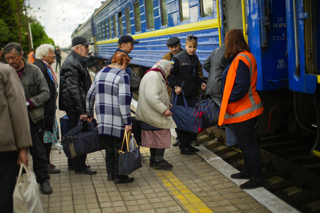 Στην Ελλάδα έχουν φθάσει 36.720 Ουκρανοί από την έναρξη του πολέμου