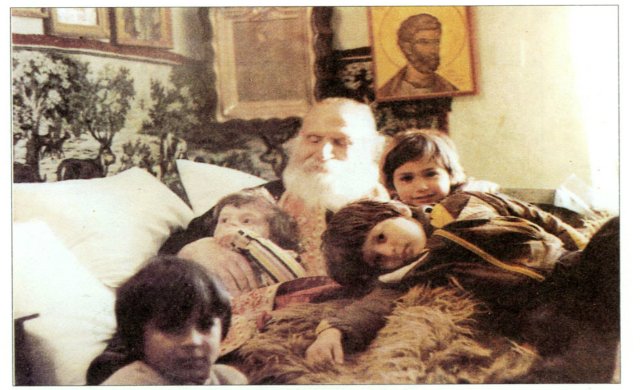 Η γέφυρα και τα κομμάτια που λείπουν