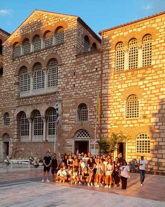 Νέοι ομογενείς από τη Μελβούρνη έχουν την ευκαιρία να γνωρίσουν από κοντά την Ελλάδα, τα μνημεία της και τον πολιτισμό