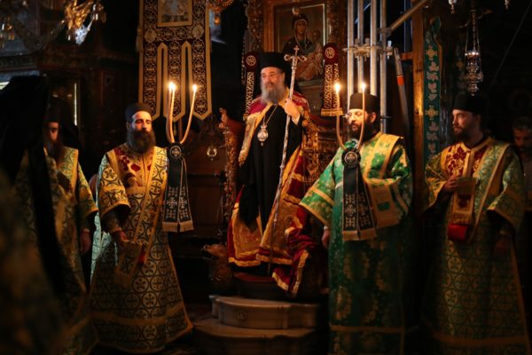 Βατοπαιδινών Αγίων: Μέγας Εσπερινός και Θεία Λειτουργία