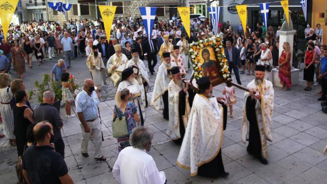 Εσπερινός Αγ. Παρασκευής στην Ναύπακτο – Ο Μητροπολίτης Ναυπάκτου για την ύβρη που διαπράττει ο άνθρωπος