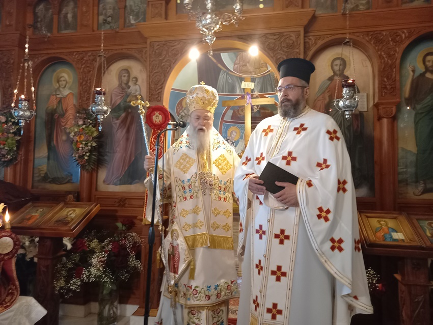 Τοποθέτηση νέου Εφημερίου από τον Μητροπολίτη Κορίνθου στον Ι.Ν.Αγ. Αναργύρων Καλαμακίου