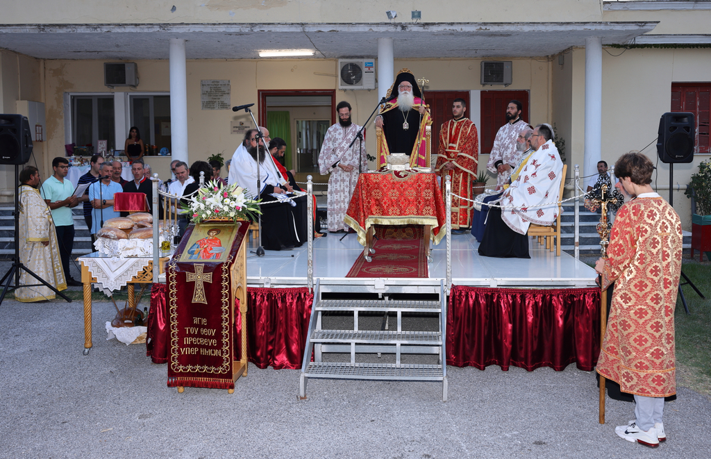 Η εορτή του Αγίου Παντελεήμονος σε Βόλο και Αγιά