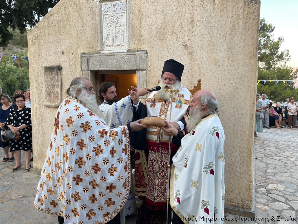 Αρχιερατικός Εσπερινός στον πανηγυρίζοντα Άγιο Σίλα Καλού Χωριού Μεραμβέλλου