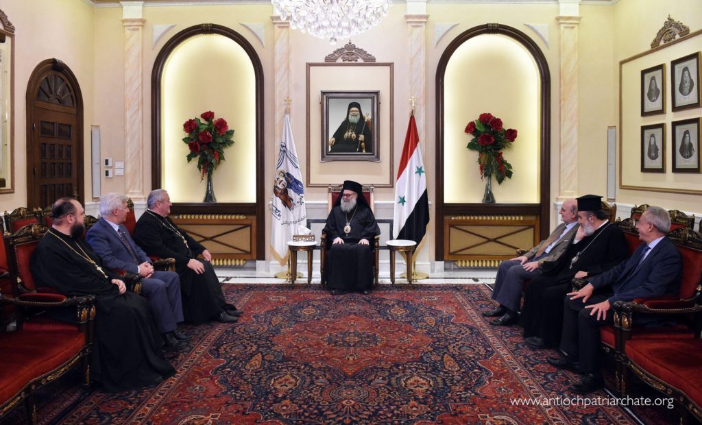 البطريرك يوحنّا العاشر يستقبل وفدًا من مجلس الكنائس العالميّ.
