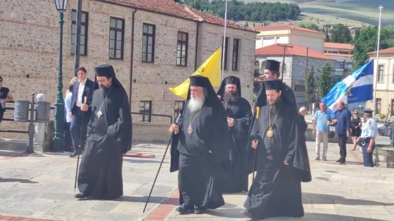 Ο Μητροπολίτης Καστορίας στην κηδεία του Εθνικού Ευεργέτη Νικολάου Παπαγεωργίου