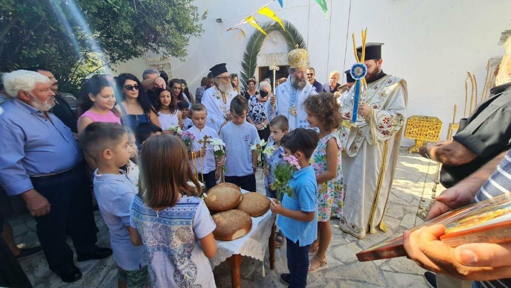 Ο Μητροοπλίτης Ρεθύμνης στην πανήγυρη του Ι. Ναού Αγίας Άννης στα Χαρκιά Ρεθύμνης