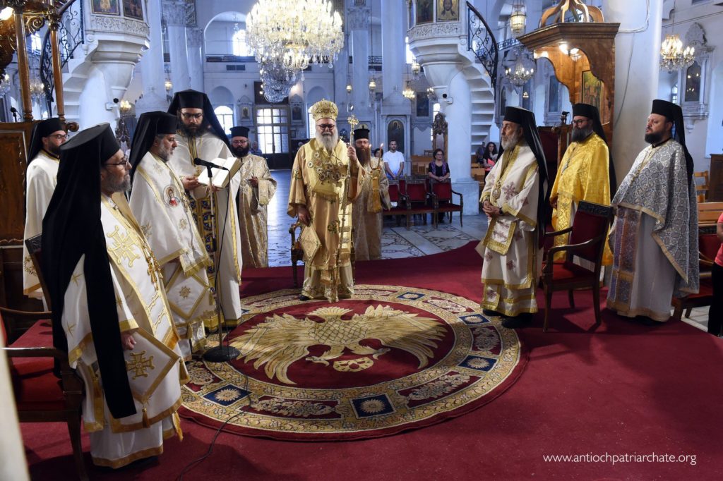 البطريرك يوحنا العاشر يترأس القداس الإلهي في الكاتدرائية المريمية.