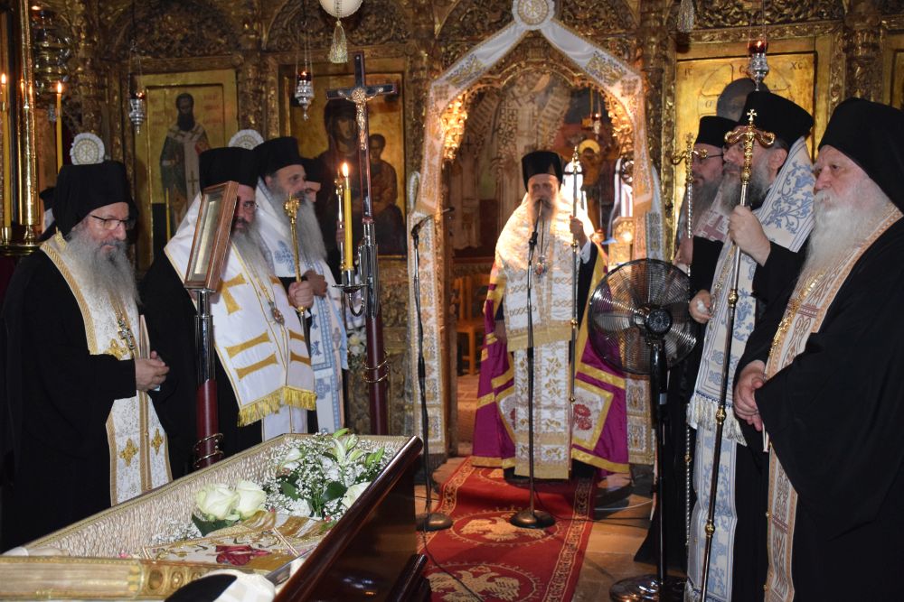 Εξόδιος Aκολουθία μακαριστού Καθηγουμένου της Ι.Μ. Δουσίκου π. Ιγνατίου