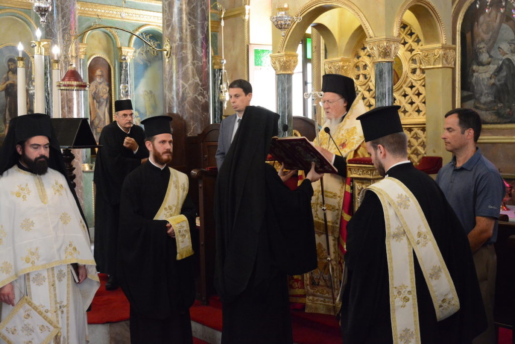 O Οικουμενικός Πατριάρχης στον πανηγυρίζοντα Ι. Ναό Δώδεκα Αποστόλων Φερίκιοϊ