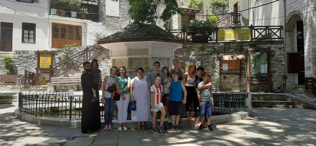 Τη γραφική Μακρινίτσα επισκέφθηκαν μέλη του Κατηχητικού από τις Πινακάτες