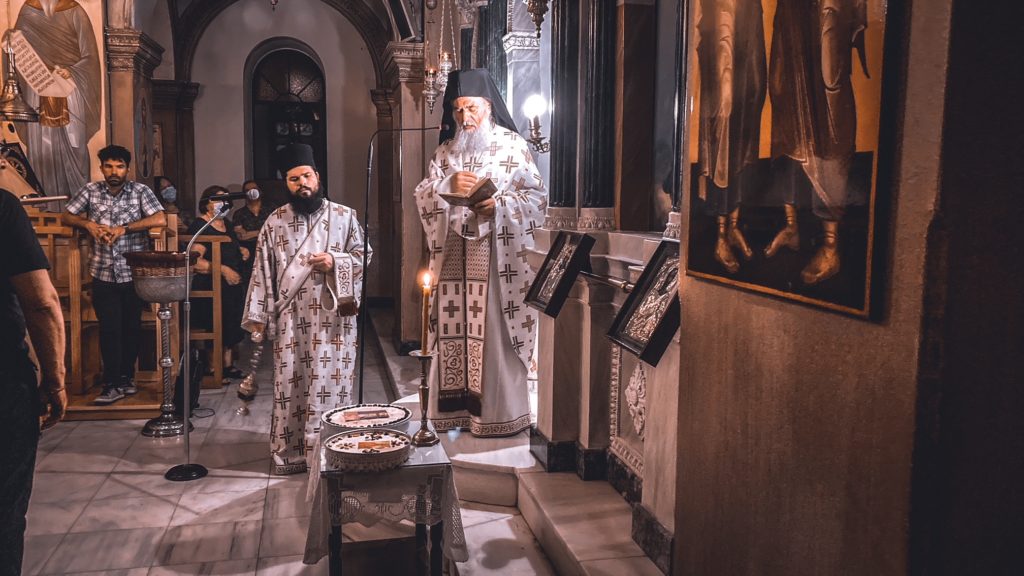 Αγρυπνία για την Αγία Μαρία τη Μαγδαληνή στο Σιμωνοπετρίτικο Μετόχι (ΦΩΤΟ)