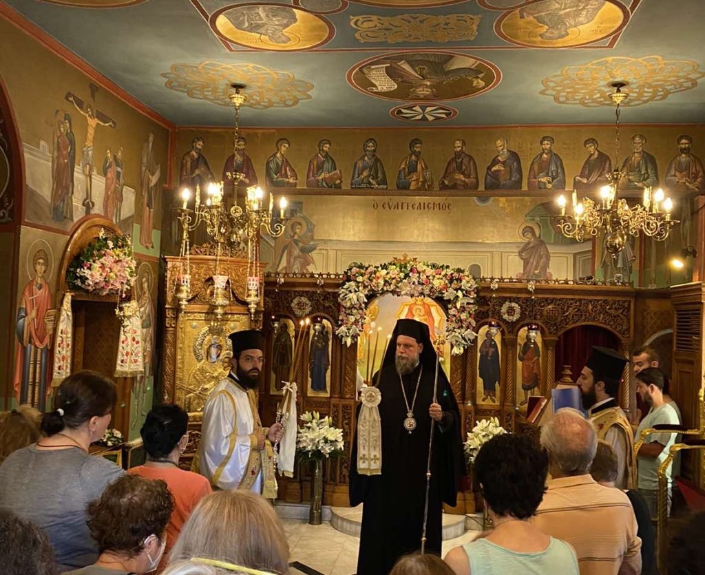 Πλήθος πιστών στην εορτή Παρεκκλησίου Αγίας Παρασκευής του Μητροπολιτικού Μεγάρου Ν. Ιωνίας