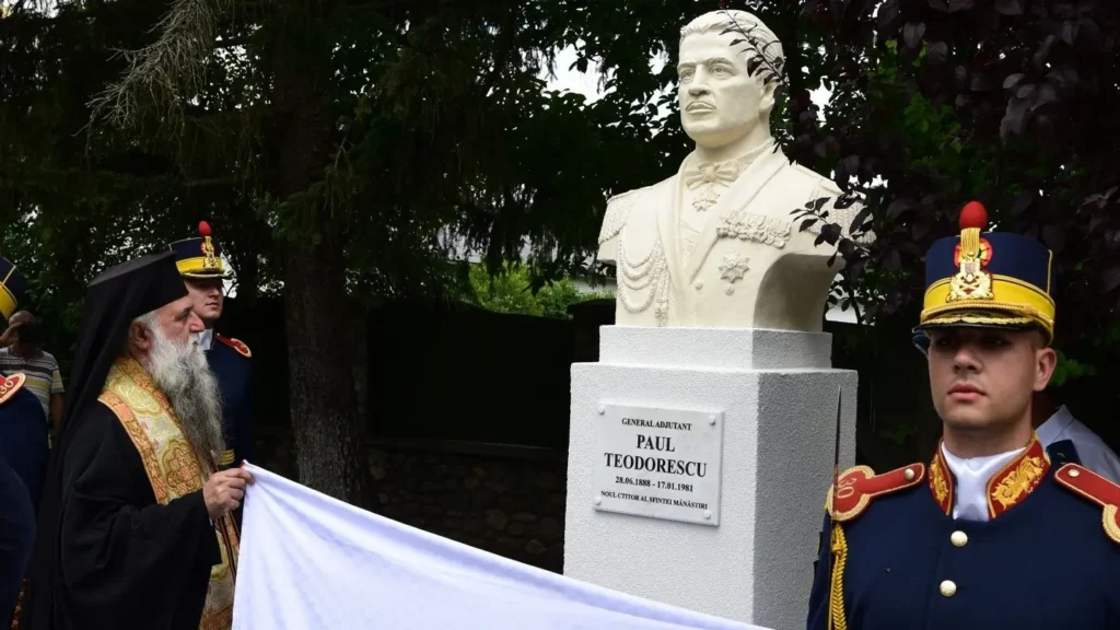 Vâlcea: Bust al Generalului Paul Teodorescu, dezvelit la Mănăstirea Dintr-un Lemn