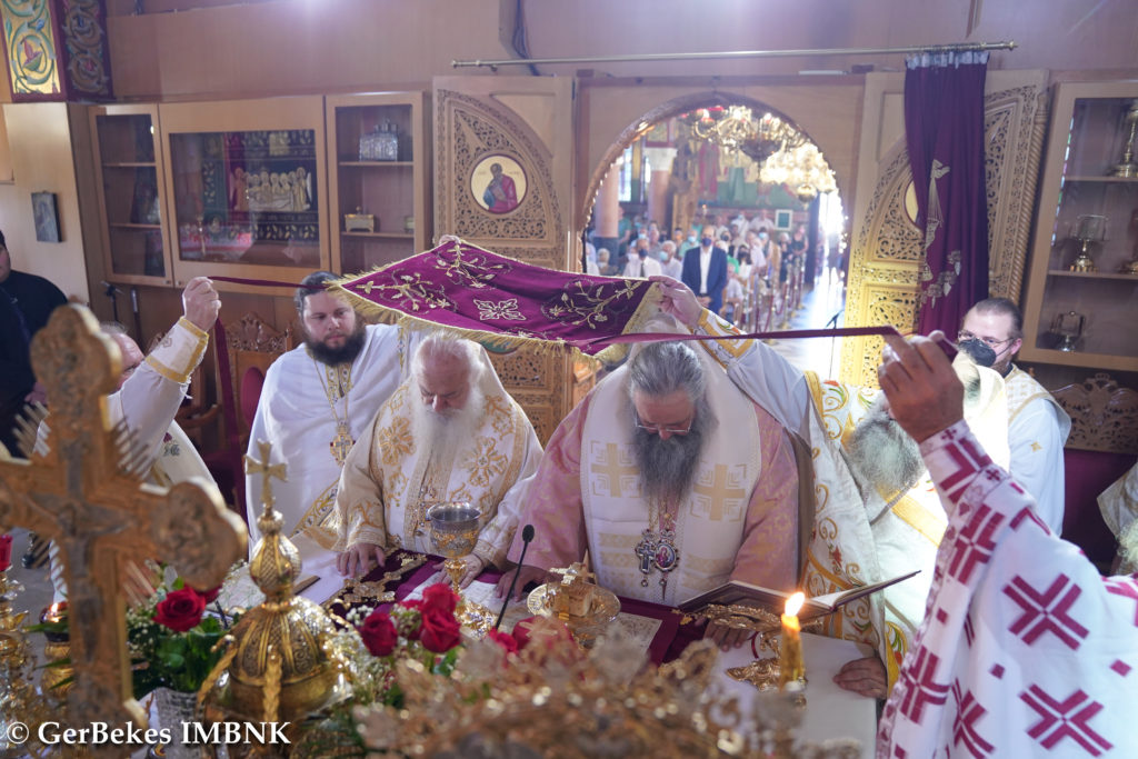 Αρχιερατικό Συλλείτουργο στην πανηγυρίζουσα Αγία Κυριακή Λουτρού