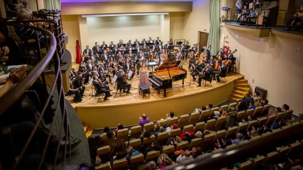 Filarmonica din Pitești vă găzdui un concert umanitar pentru fiica Arhidiaconului Mihail Bucă