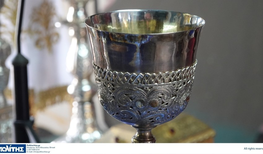 Λειτουργικά σκεύη από εκκλησιές της Μικρασίας στον εορτασμό της Αγίας Παρασκευής (βίντεο)