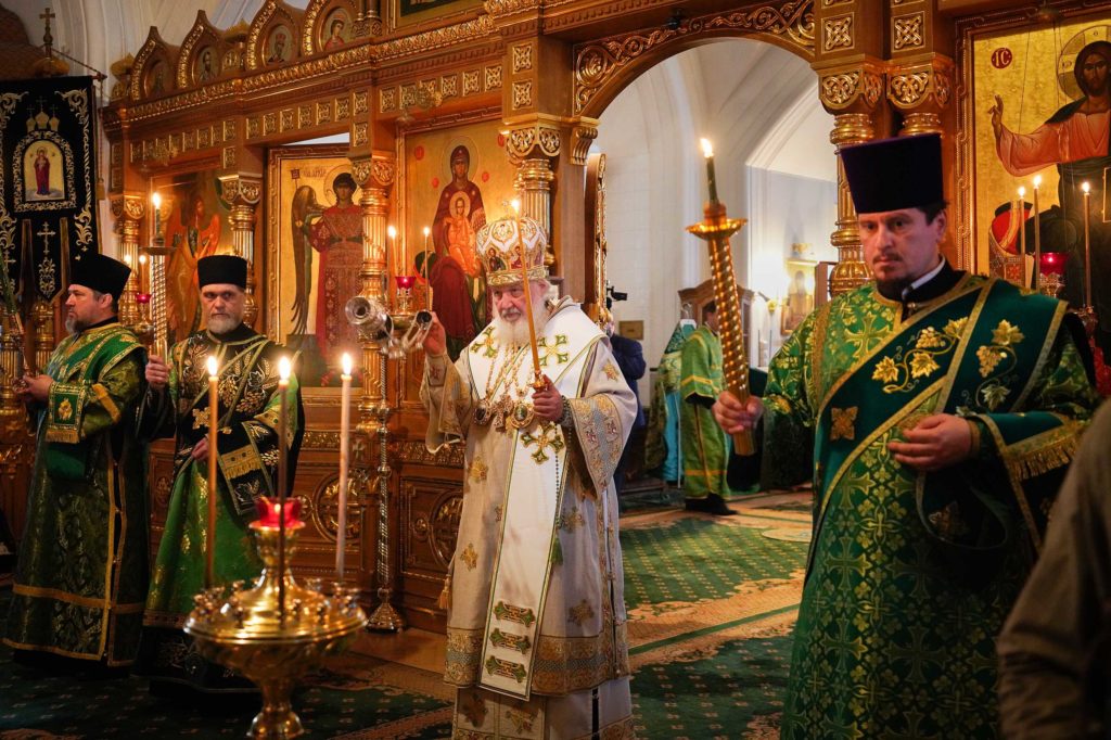 В канун дня памяти преподобных Сергия и Германа Валаамских Святейший Патриарх Кирилл совершил всенощное бдение в Спасо-Преображенском соборе Валаамского монастыря