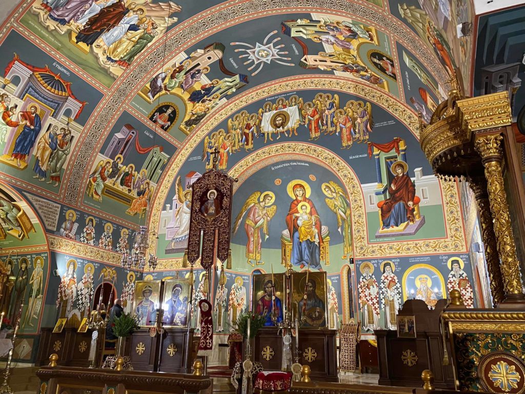Όρθρος και Θεία Λειτουργία – Έψαλε η Ελληνική Βυζαντινή Χορωδία