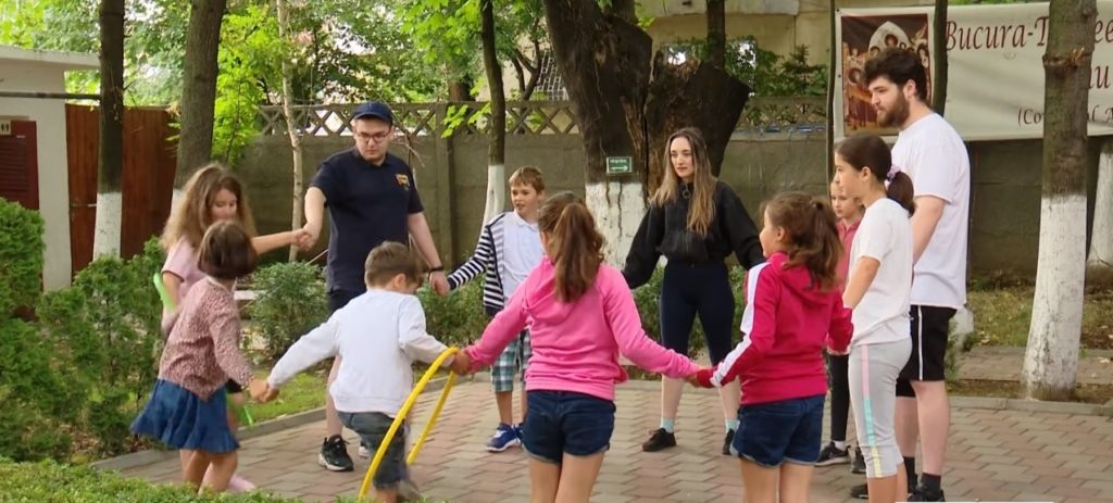 Proiectul cultural „Jocuri Teatrale” la Parohia Apărătorii Patriei 2