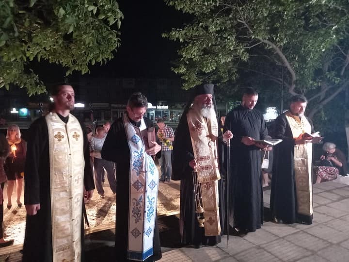 Episcopul Antonie a pomenit victimele regimului comunist deportate în Siberia şi Kazahstan