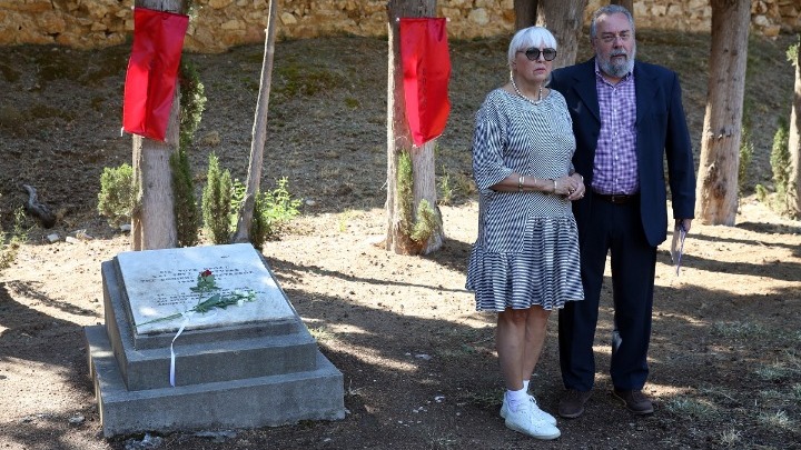 Η υφυπουργός Πολιτισμού της Γερμανίας στο Σκοπευτήριο της Καισαριανής