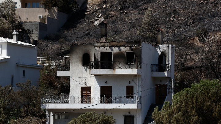 Τα 12 μέτρα της κυβέρνησης για την στήριξη των πληγέντων από τις πυρκαγιές