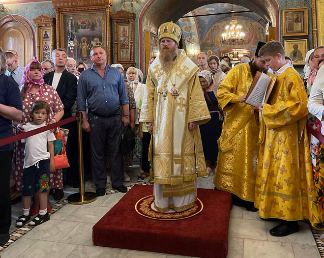 Наместник Оптиной пустыни возглавил торжества по случаю престольного праздника московского подворья обители