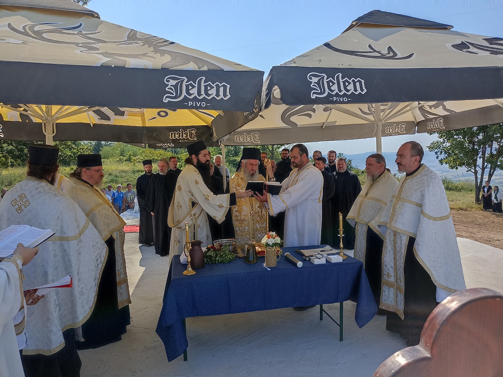 Ο Άγιος Παΐσιος αποκτά το πρώτο του μοναστήρι στην Εκκλησία της Σερβίας