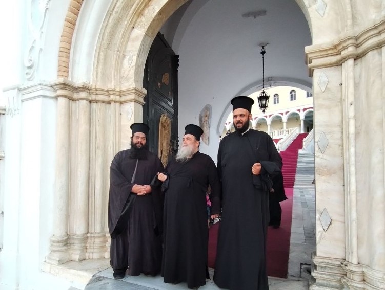 Ιερά Αποδημία Ενοριών της Β. Ευβοίας στη Μεγαλόχαρη της Τήνου