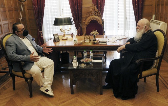 Σφακιανάκης: Στόχος η συνεργασία με την Εκκλησία για την ασφαλή χρήση του διαδικτύου