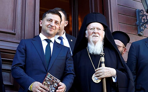 Ecumenical Patriarch Bartholomew speaks by phone with Ukrainian President Zelensky
