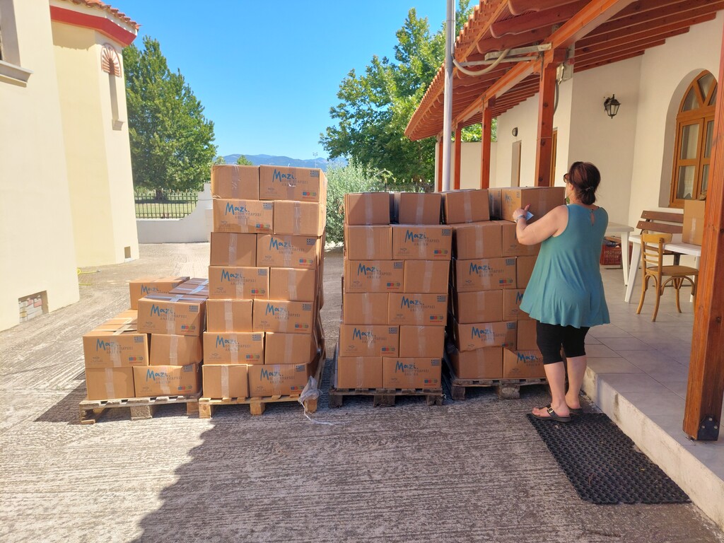 Διανομή 150 δεμάτων με τρόφιμα σε ακρίτες της Ροδόπης