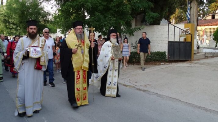 Ο Μεθέορτος Εσπερινός του Αγίου Παντελεήμονος στη Λάρισα