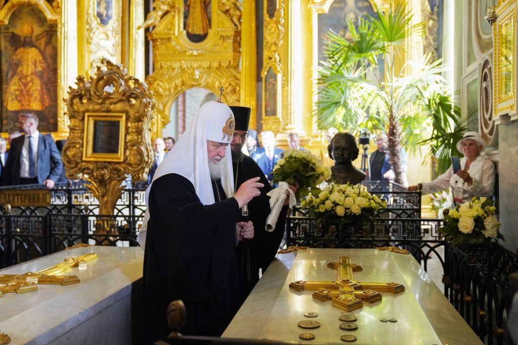 Ο Πατριάρχης Μόσχας στον τάφο του αυτοκράτορα Πέτρου Α’