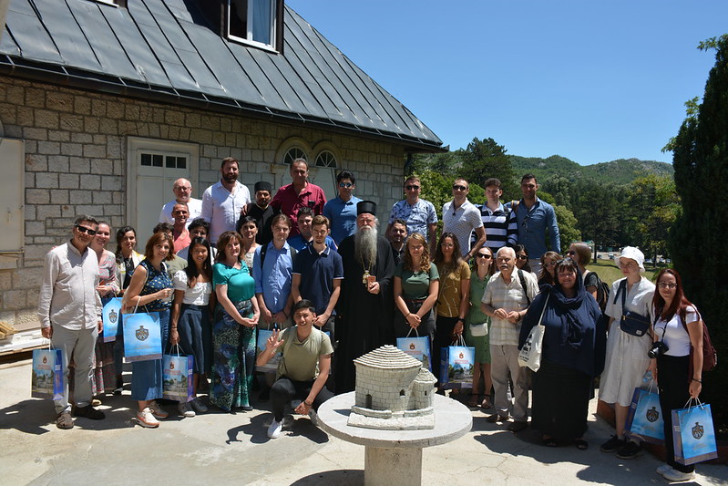 Στη Μονή Τσέτνιε 30 συμμετέχοντες στο θερινό σχολείο σερβικής γλώσσας