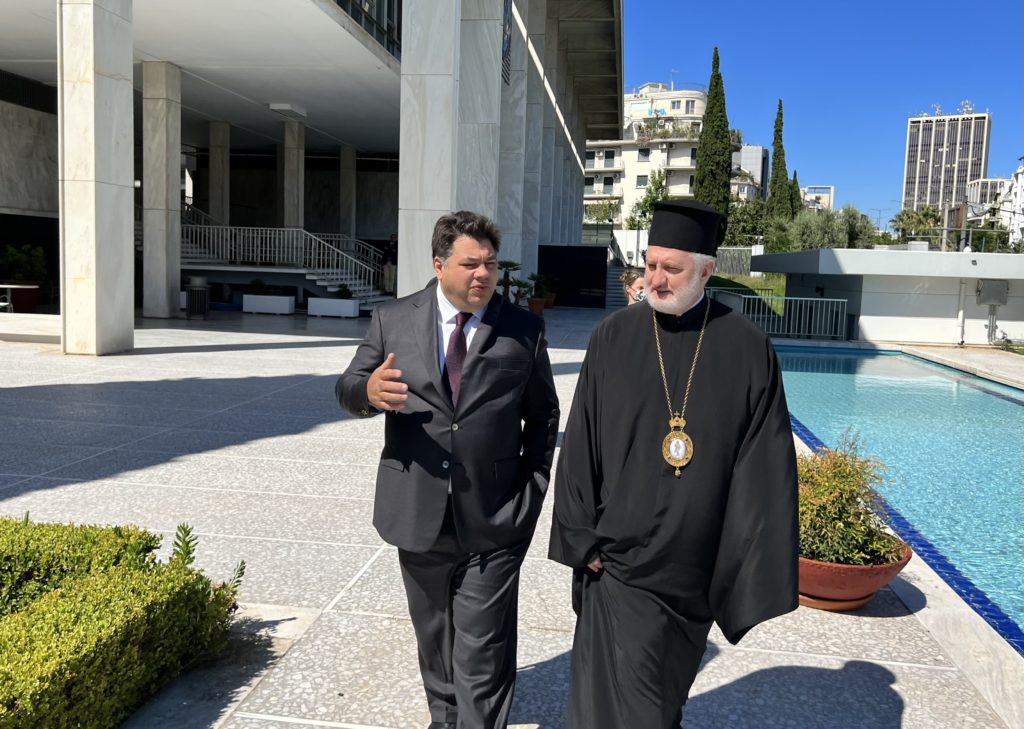 Συνάντηση Τσούνη-Ελπιδοφόρου στην Πρεσβεία των ΗΠΑ στην Αθήνα