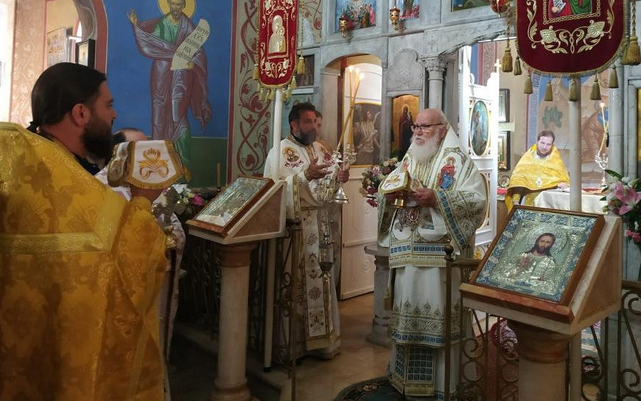 Архиерей Иерусалимского Патриархата возглавил престольные торжества русского храма на горе Кармил на Святой Земле