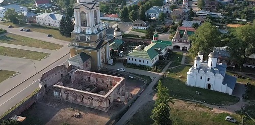В Суздале восстановят разрушенную Сретенскую церковь Ризоположенского монастыря