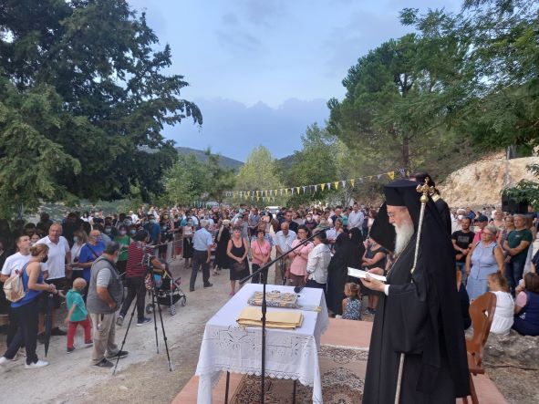 Παρουσία χιλιάδων πιστών το “Οδοιπορικό” της Θαυματουργής Εικόνας της Παναγίας Φανερωμένης