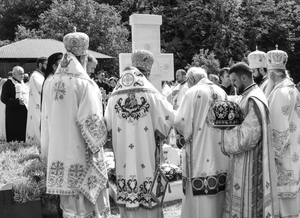 Memorial cross pays tribute to late bishop Gurie Georgiu in his hometown