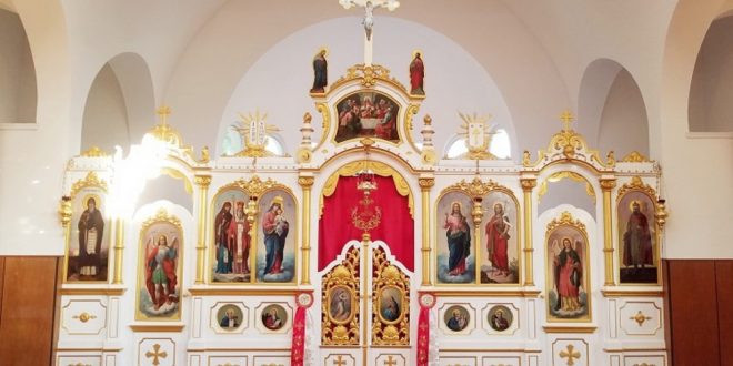 Завърши реставрацията на иконостаса на българския храм в Будапеща