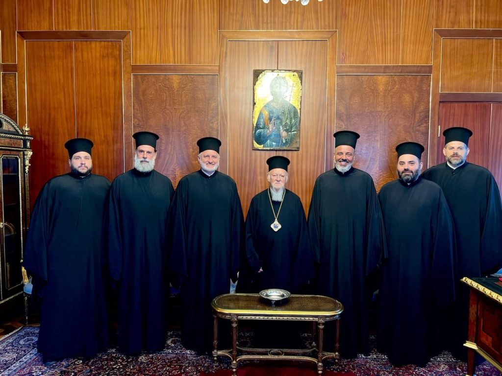 Meeting of the Archbishop of America with the Ecumenical Patriarch about the fire at the Valouklis Nursing Home