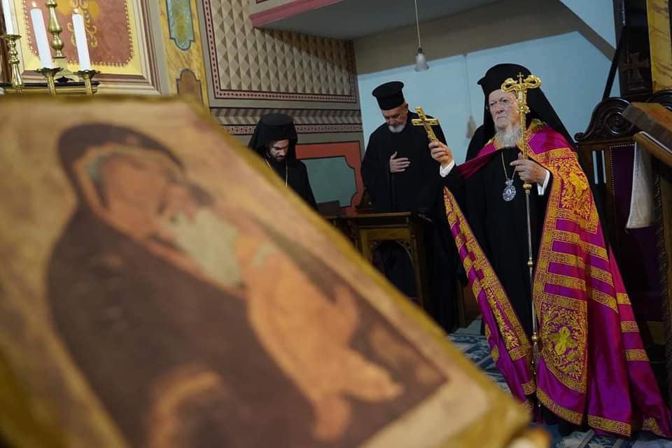 صور غروب عيد رقاد السيدة العذراء في طرابزون