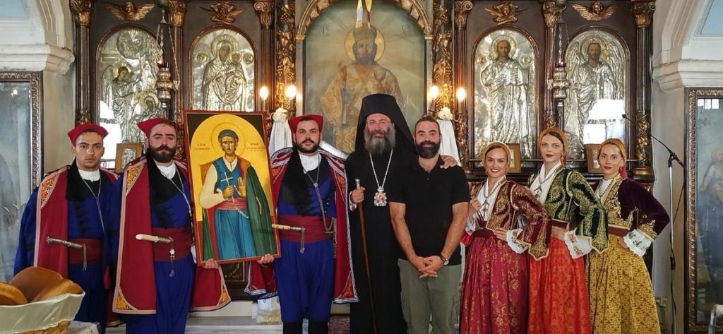 Την εικόνα του Αγίου Ματθαίου προσέφερε στον Μητροπολίτη Ρεθύμνης ο Σύλλογος Ενεργών Πολιτών Ρεθύμνου