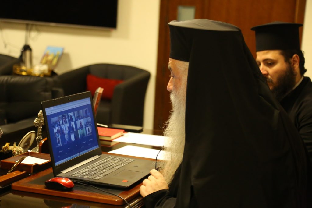 المطران خريستوفوروس يجتمعُ معَ الهيئات الإدارية والتربوية قُبَيلَ العامِ الجديد