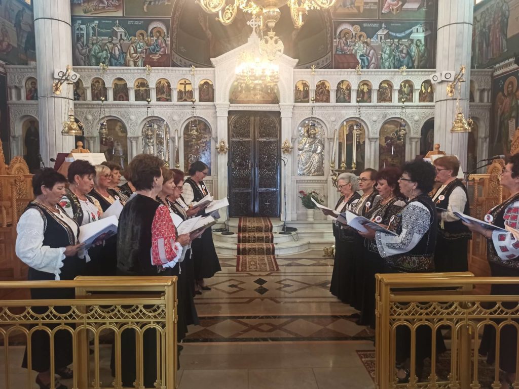 Ρουμάνικη χορωδία στον Ι.Ν της Ευαγγελιστρίας στο Ναύπλιο (ΒΙΝΤΕΟ / ΦΩΤΟ)