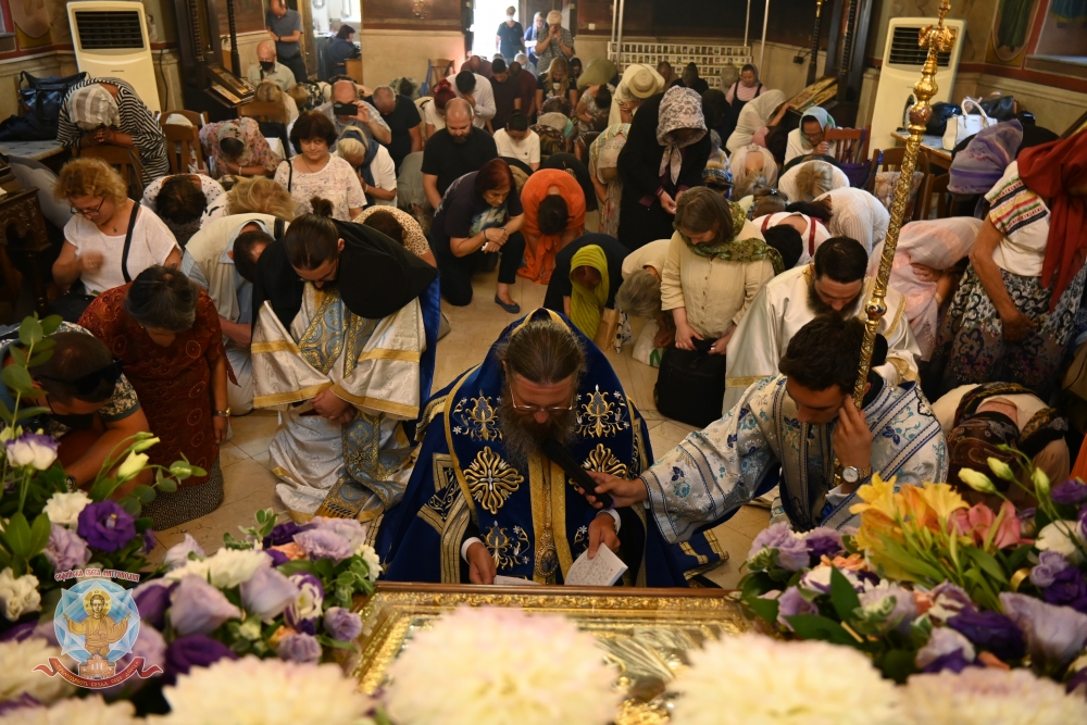 Съборно изпълнение на молебния канон в столичния храм “Света Богородица – Живоприемен източник”