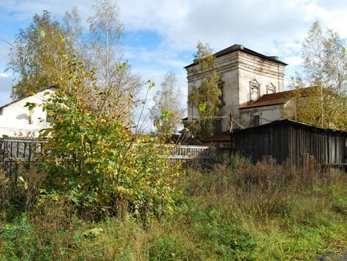 Церковь и корпуса келий Троице-Небина монастыря в Торопце передали приходу